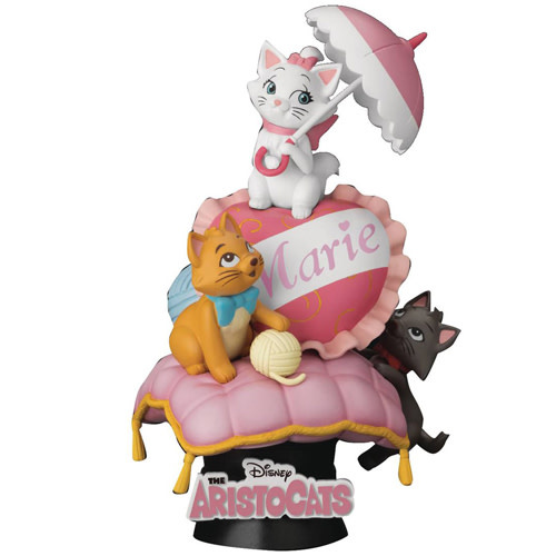 PVC Diorama: Marie