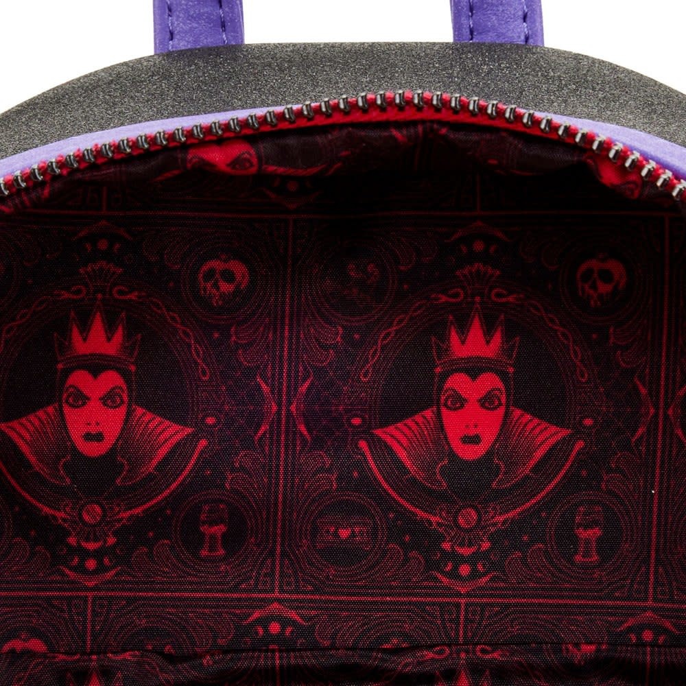 Backpack: Evil Queen - Villian Scenes