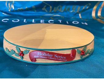 Holiday Base: Walt Disney Classics Collection