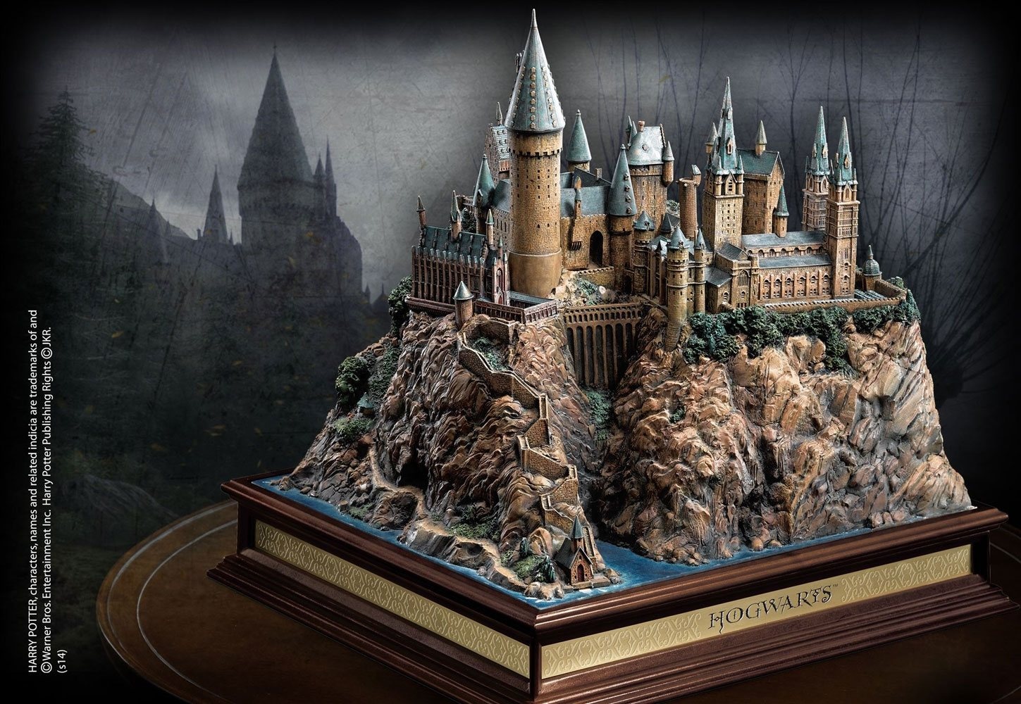 Figurine: Hogwarts - Harry Potter