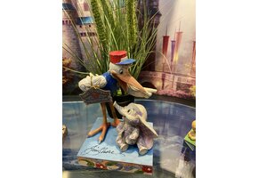 Figurine: Dumbo and Stork - Special Delivery gesigneerd