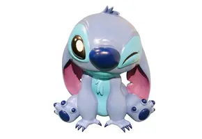 Figurine: Stitch - Sitting - Garden