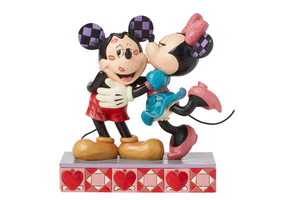 Figurine: Mickey and Minnie - Hugs & Kisses