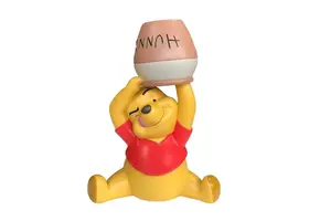 Figurine: Winnie The Pooh (Garden)