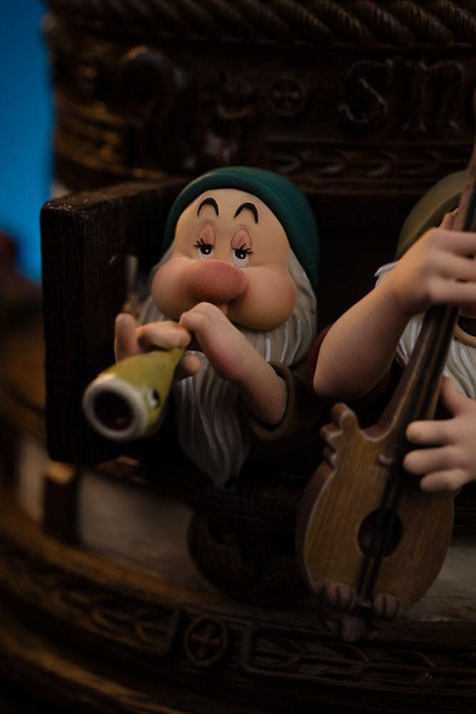 Figurine: Snowwhite and the Seven Dwarfs - Art Scale Statue 1/10 Snowwhite and Dopey Deluxe Edition