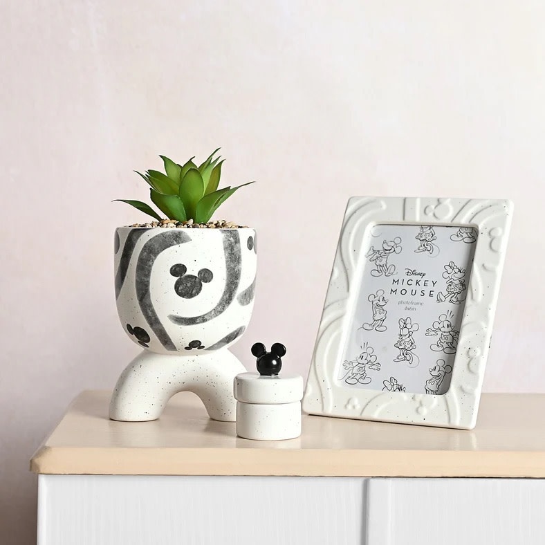 Shapes Arch-Footed: Mickey - Planter with Faux Plant