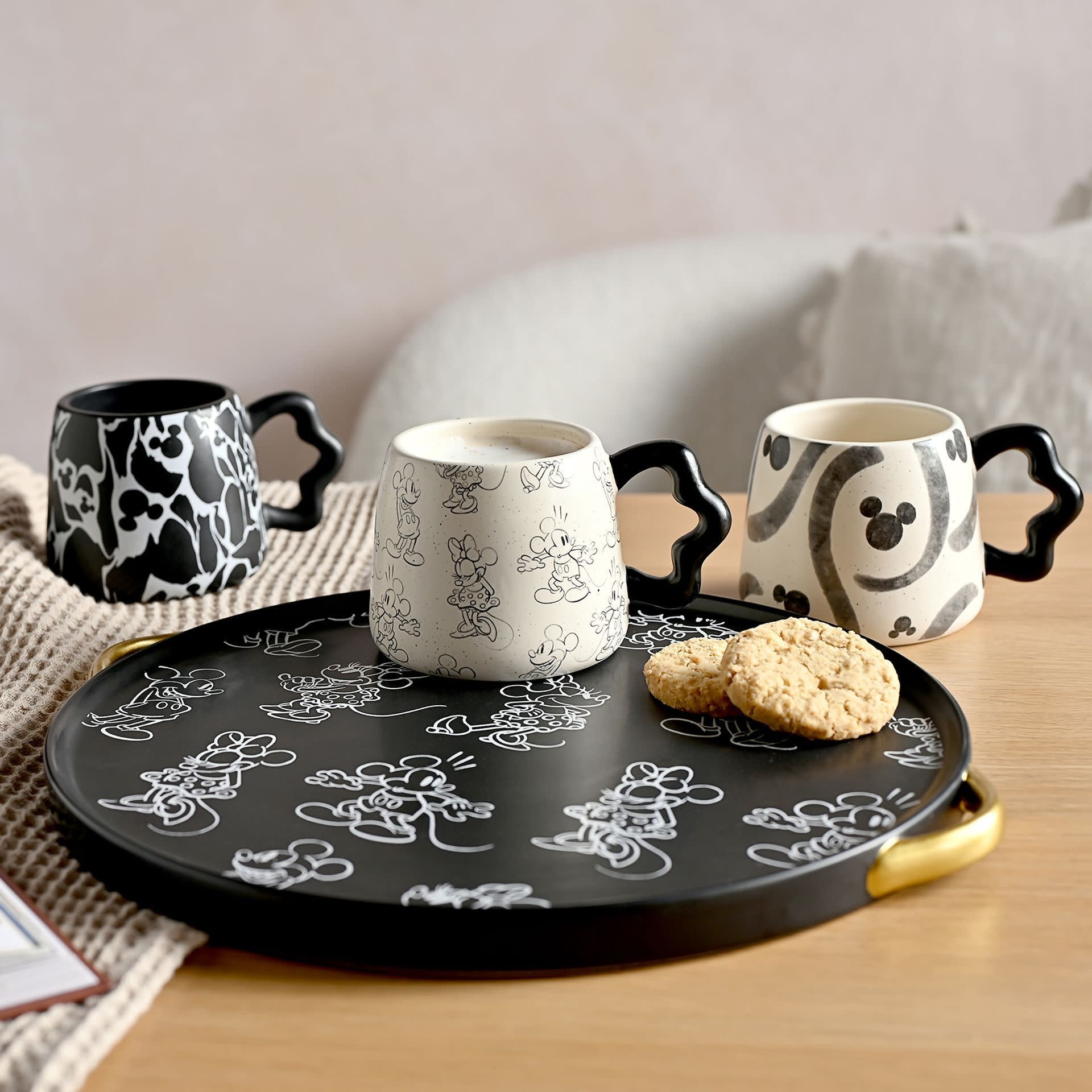 Beker: Mickey - Shapes Mug - Crackled Effect