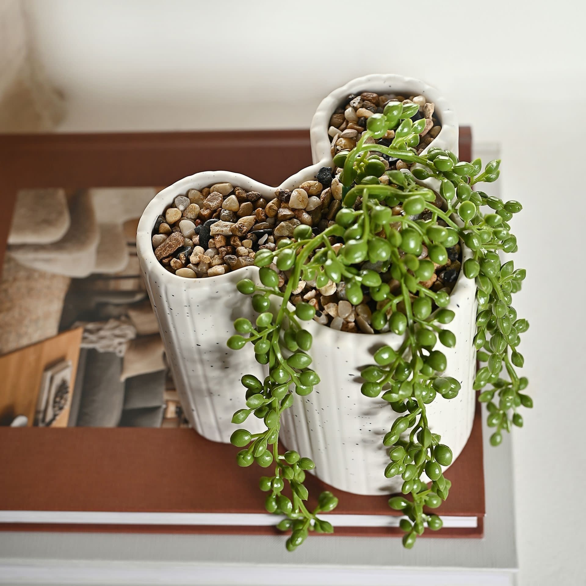 Plantenpot: Mickey - Shapes Planter with Faux Plant