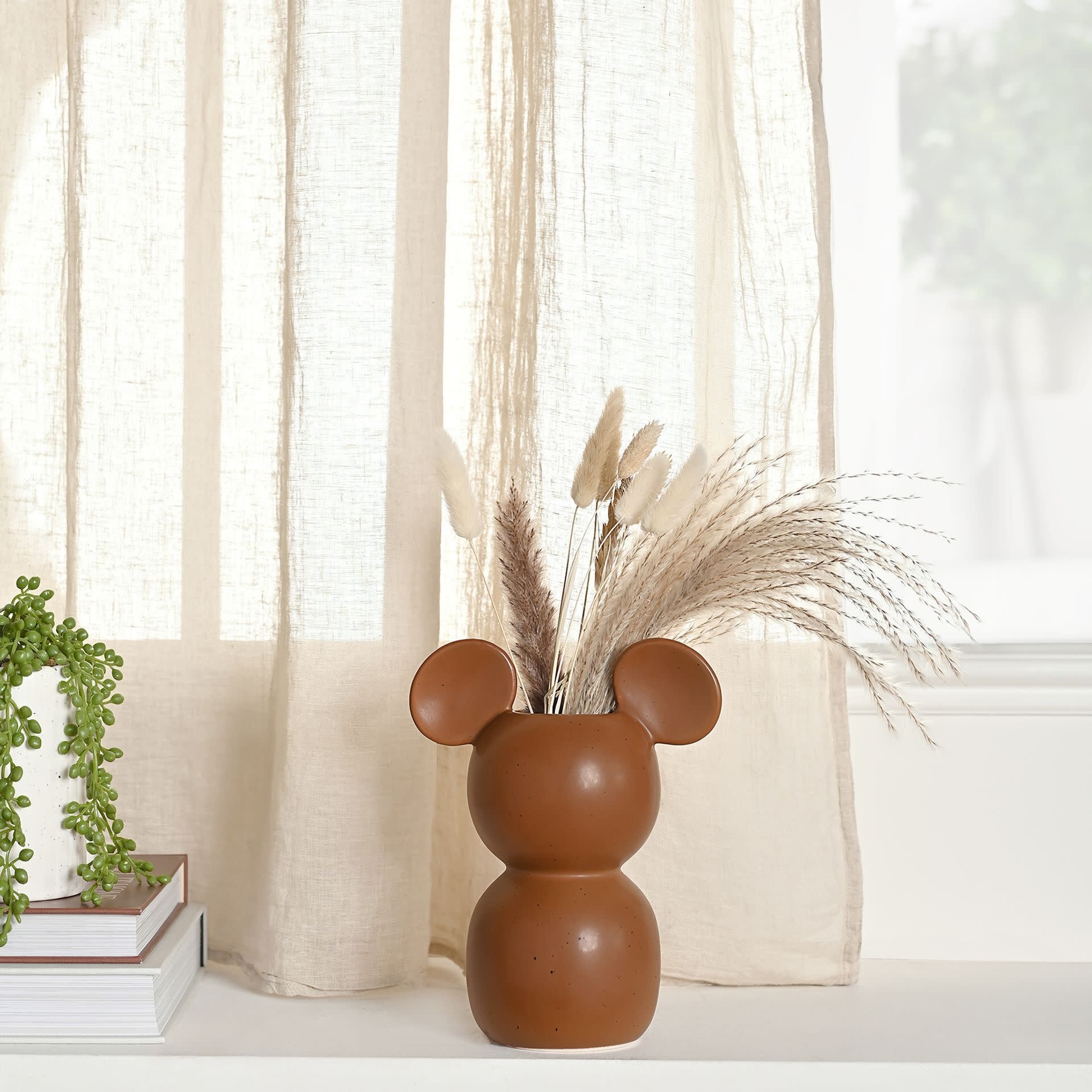 Vaas: Mickey Shaped Vase