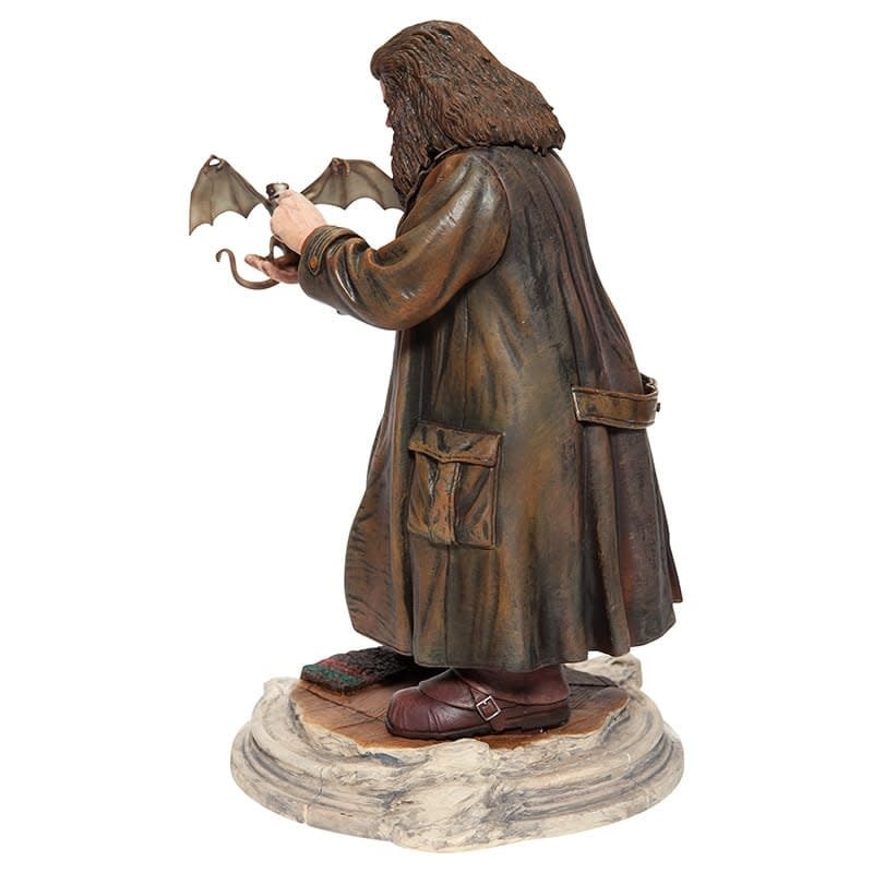 Figurine: Hagrid and Norberta