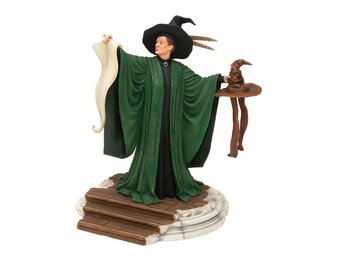 Figurine: Professor Minerva McGonagall