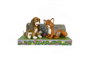 Figurine: An Unlikely Friendship (Fox & Hound)