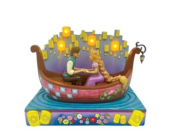 Figurine: Rapunzel - A Dream Come True (Tangled Boat with LED Lanterns)