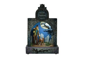 Figurine: Ghostly Graveyard Guardian -  (Haunted Mansion Diarama)