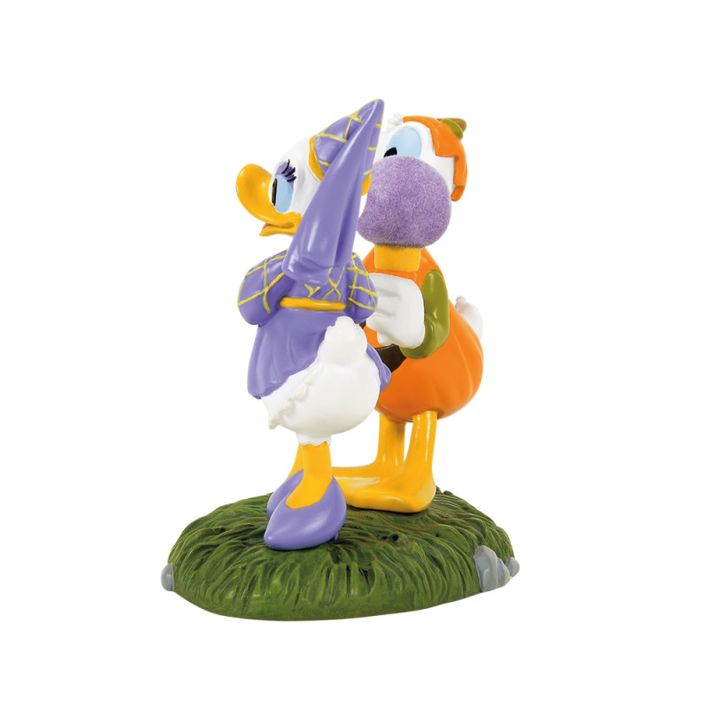 Figurine: Donald & Daisy Duck - Sweets For A Sweetie, M'Lady