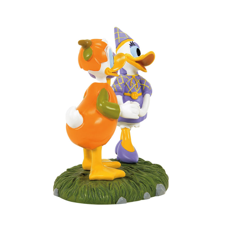 Figurine: Donald & Daisy Duck - Sweets For A Sweetie, M'Lady