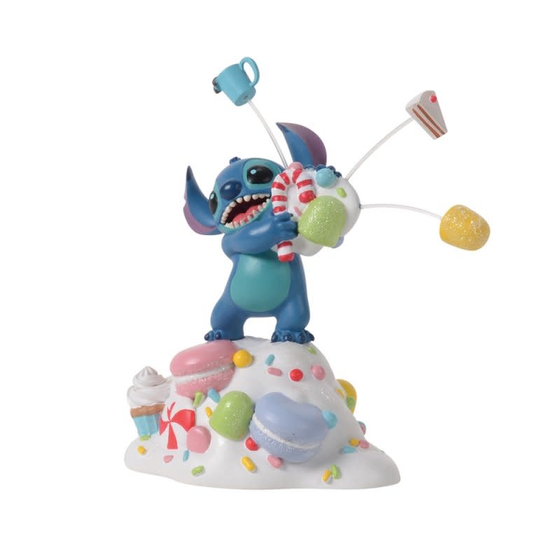Figurine: Stitch - Orders it all