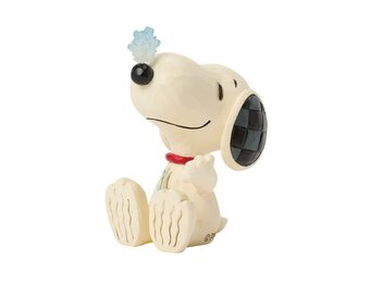 Mini Figurine: Snoopy - with Snowflake on Nose