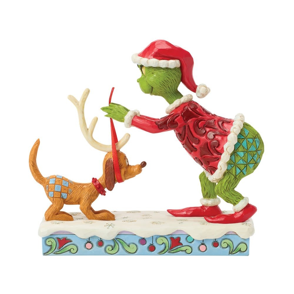 Figurine: The Grinch Tying Antlers on Max