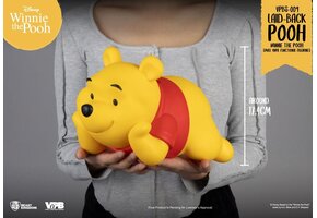 Spaarpot: Winnie The Pooh _ Small Vinyl Bank laid-back Winnie 17 cm