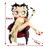 Figurine: Betty Boop Grooming