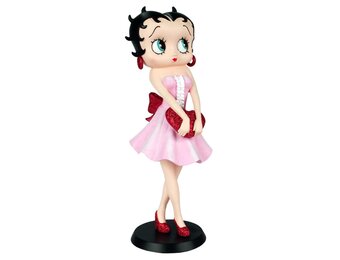 Figurine: Betty Boop Holding Red Heart