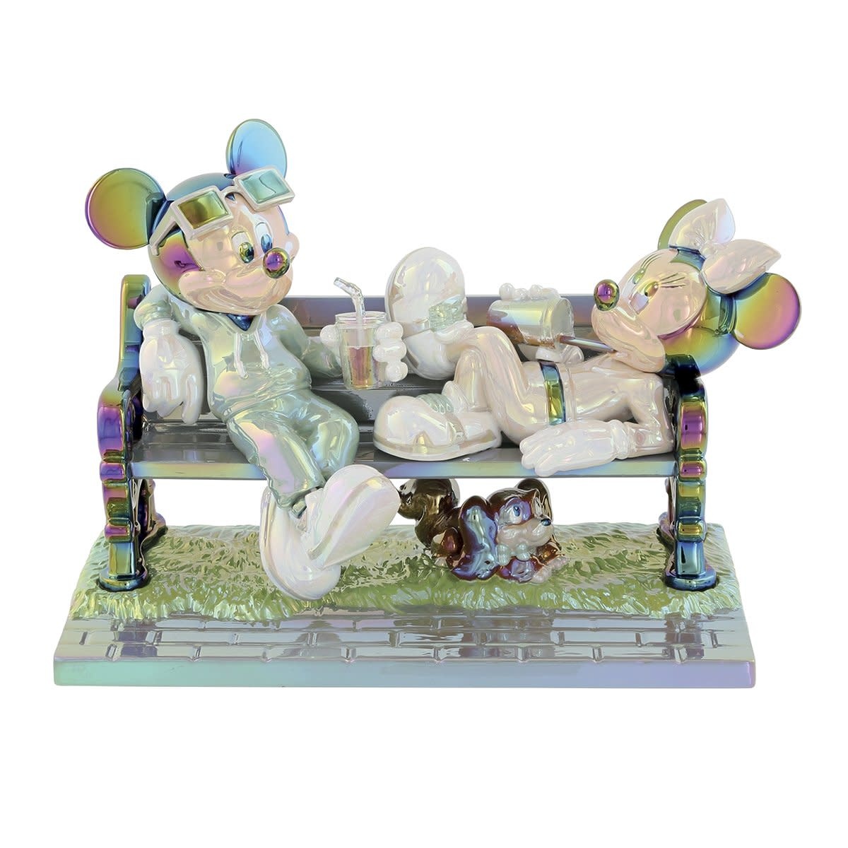 Figurine: Mickey & Minnie - Sit On The Chair- With - Electroplating - Finish