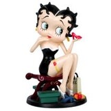 Figurine: Betty Boop - Fitting Shoes Black Dress