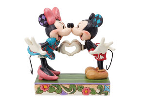 Figurine: Mickey and Minnie - Making Heart Hands
