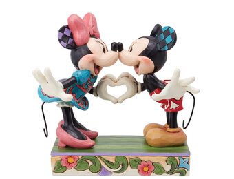 Figurine: Disney Mickey and Minnie - Making Heart Hands