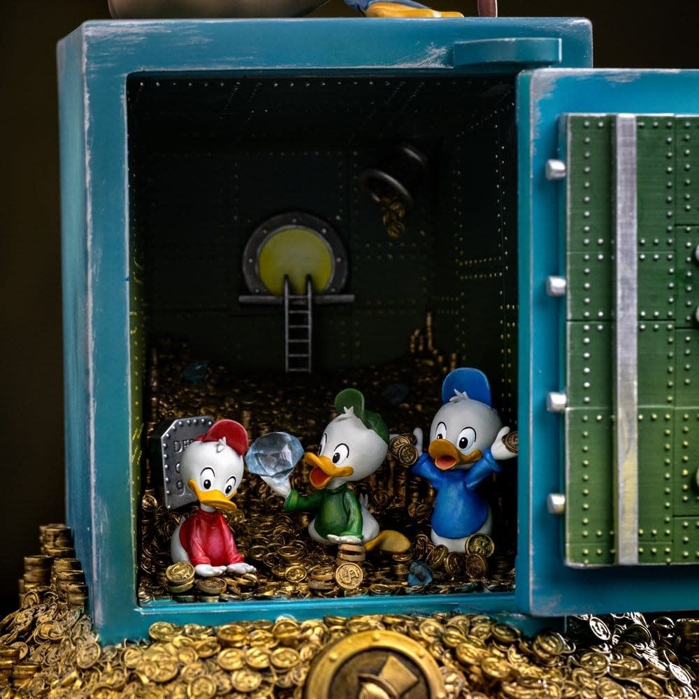 Figurine: Scrooge Mc Duck and Nephews - Duck Tales 30 cm