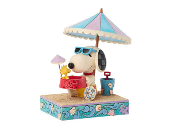 Figurine: Peanuts - Snoopy At Beach
