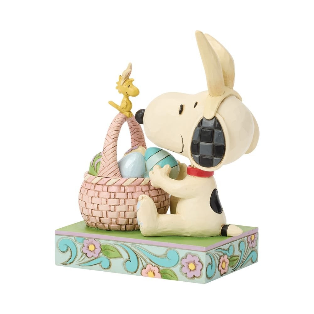 Figurine: Peanuts- Snoopy Basket Eggs