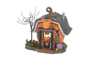 Pumpkintown Carving Studio - Disney Village by D56