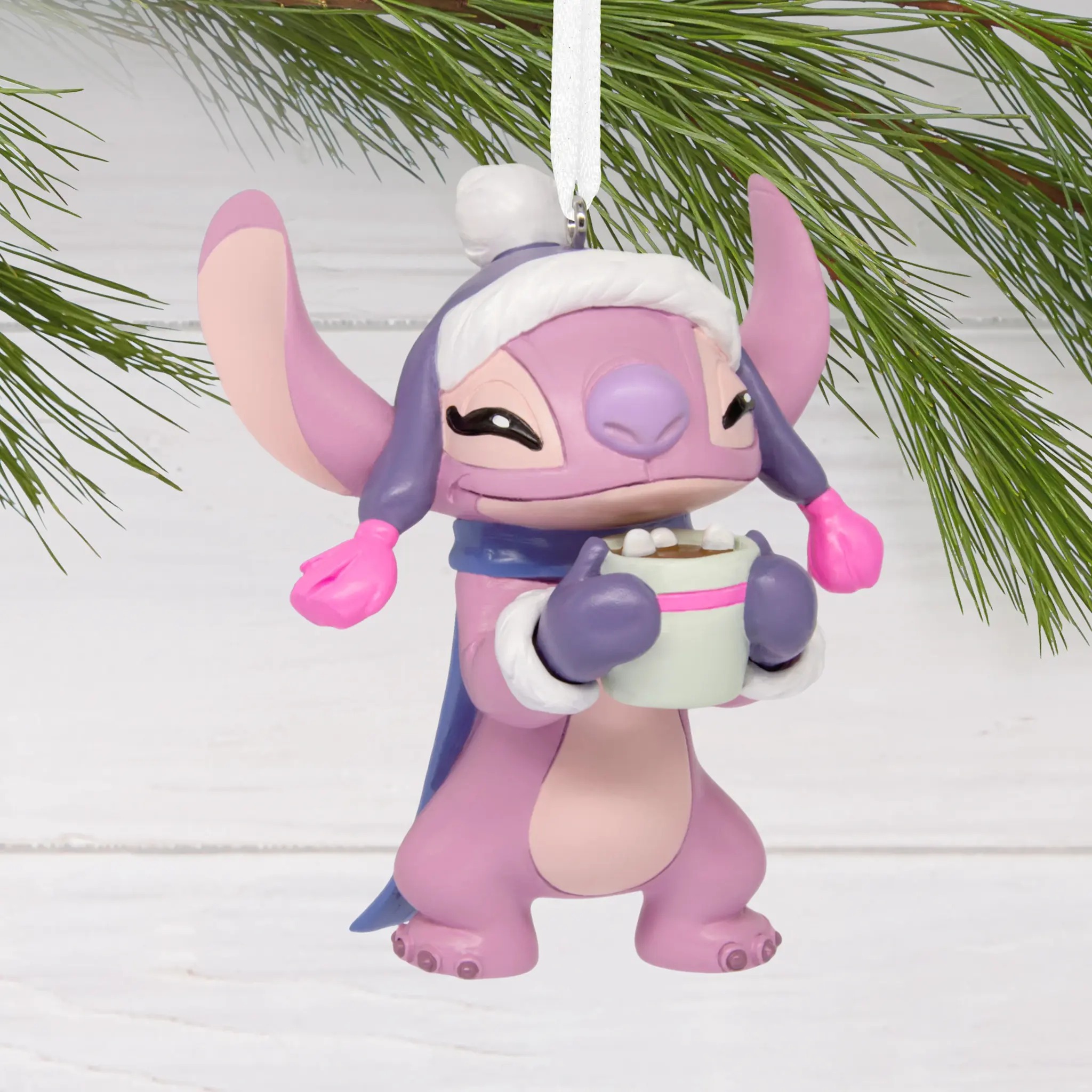 Kerstornament: Lilo & Stitch - Festive Angel Ornament
