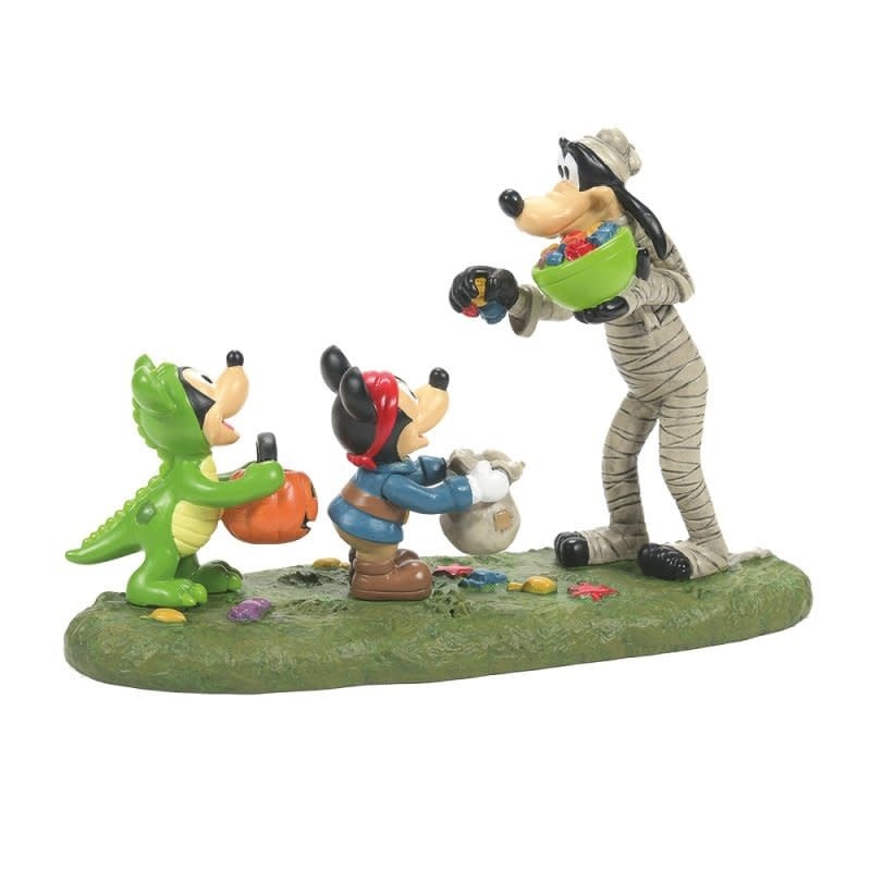 Figurine: Treats from Goofy - Disney Village from D56