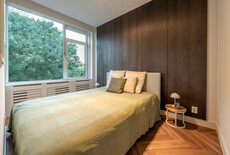 Hoe kun je het beste de panelen, roomdividers en deuren onderhouden?