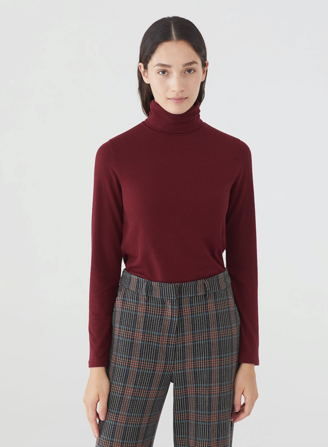 Nice Things Ribbed Turtle Neck - Wine Red