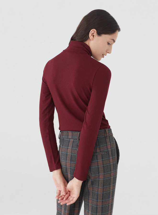 Nice Things Ribbed Turtle Neck - Wine Red