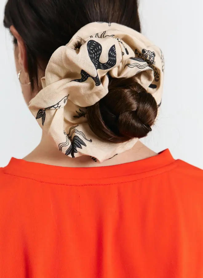 SUITE13LAB - Maxi Scrunchie Soloy Print Fauna