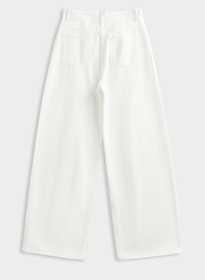 Buttoned Jeans - White