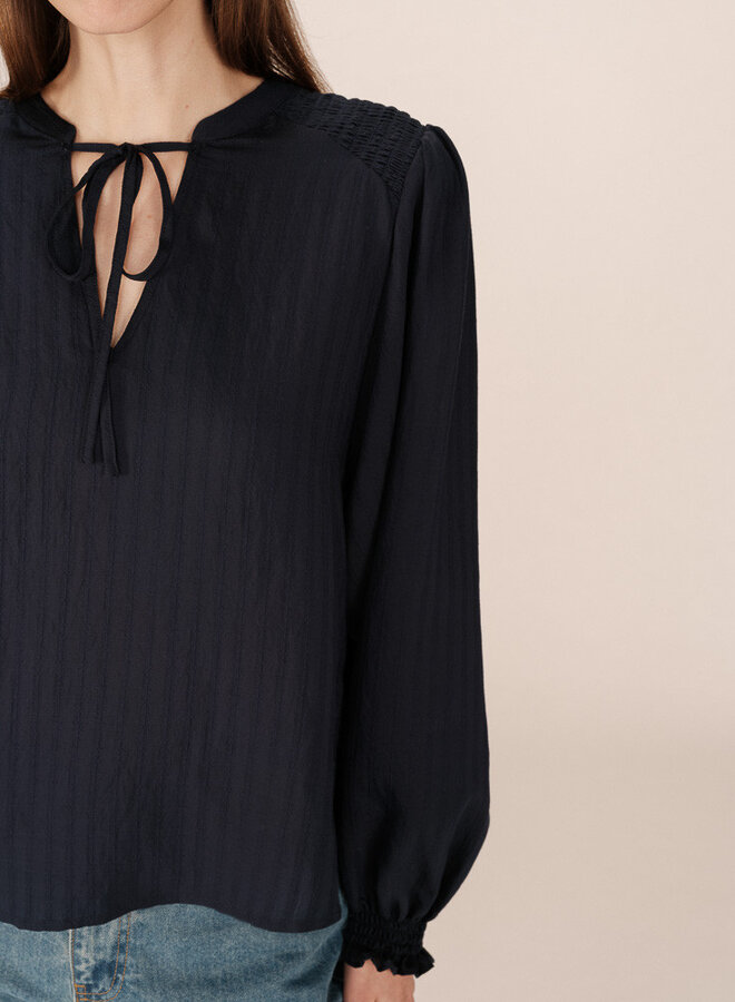 G&M - Serinda Blouse - Marine