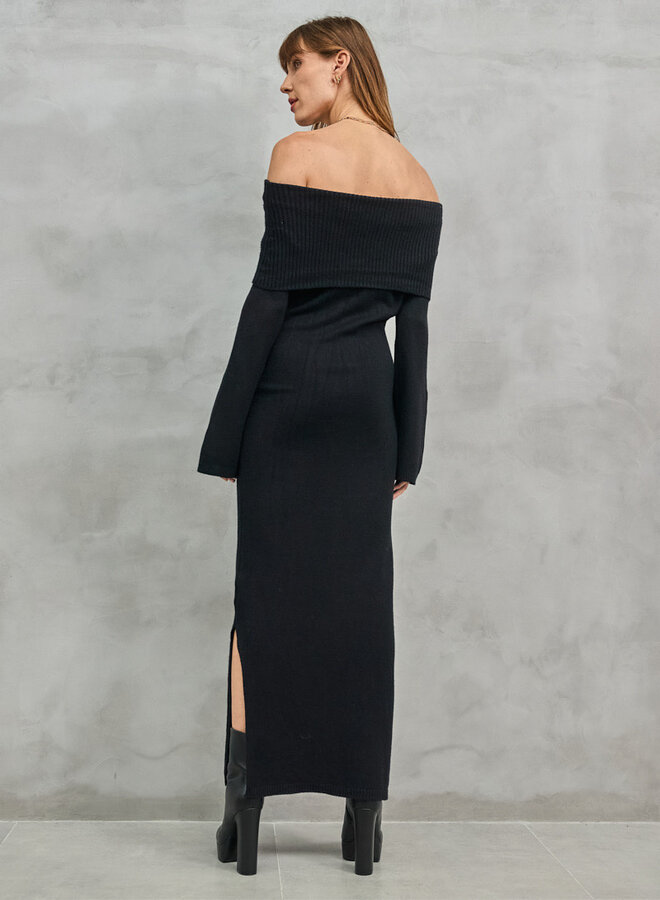 Off Shoulder Knit Robe - Noir (One Size)