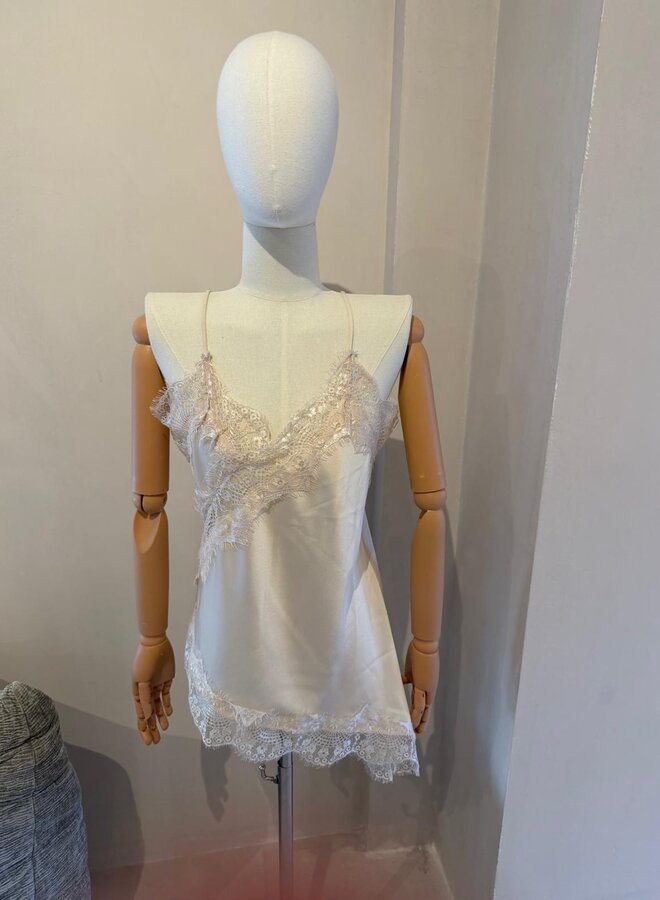 A Symmetrical Lace Satin Top - Ecru