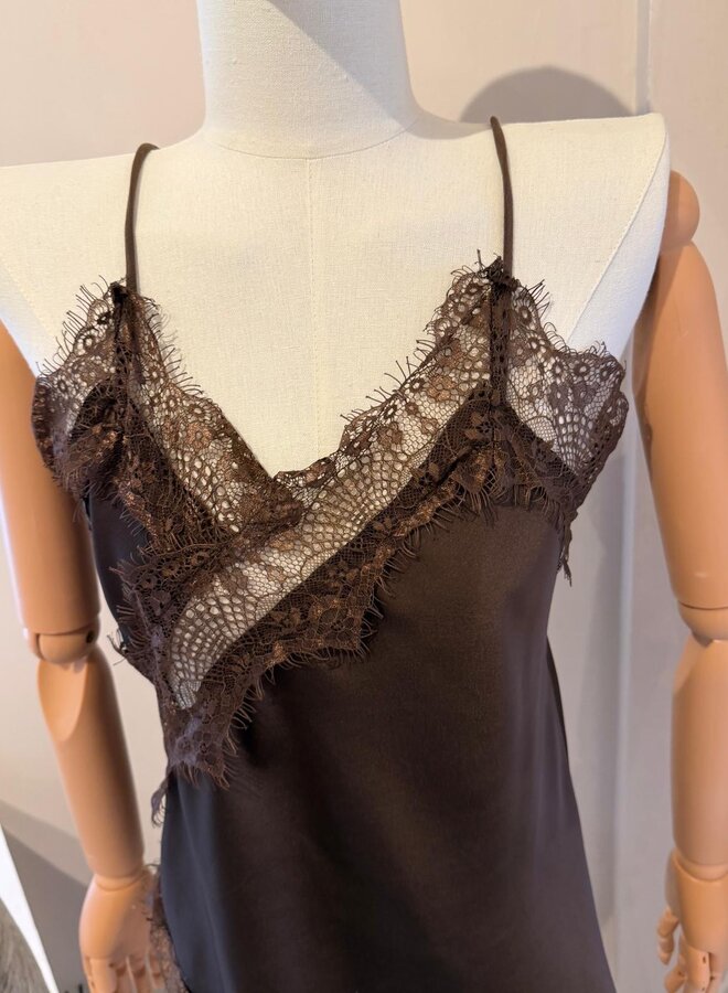 A Symmetrical Lace Satin Top - Marron