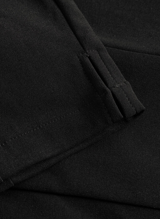 Noella - N-Linza MW B Capris - Black