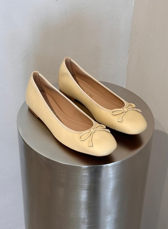 Unisa - Cacerin Ballerina - Camomile Napa Top