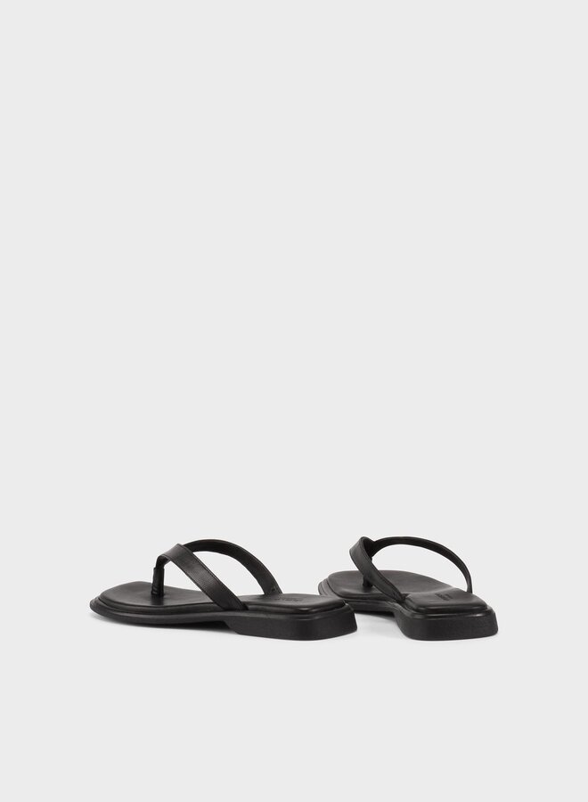 Vagabond - Izzy Sandals - Black