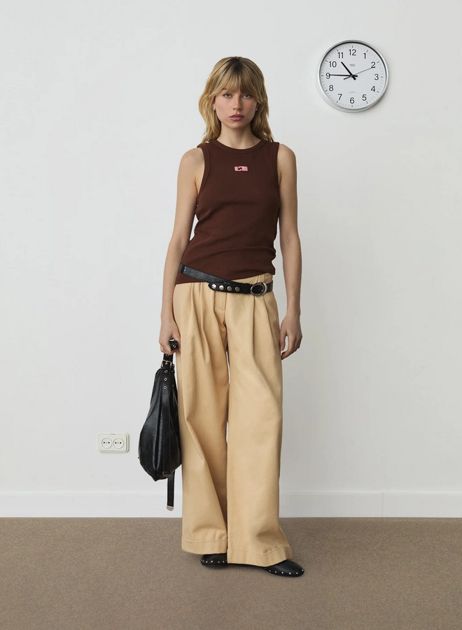 LAAGAM - Embroidered Logo Tanktop - Brown