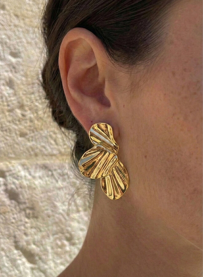 Lucy - Earrings Flower Pedal - Gold